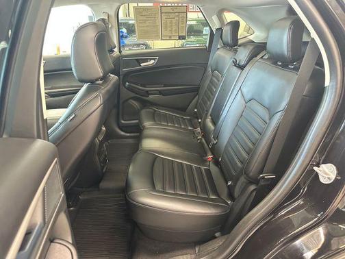 Agate Black Metallic 2024 Ford Edge SEL