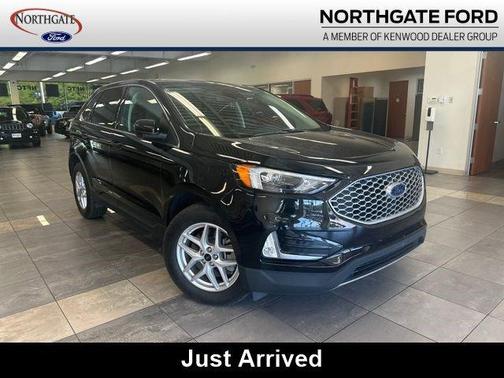 Agate Black Metallic 2024 Ford Edge SEL