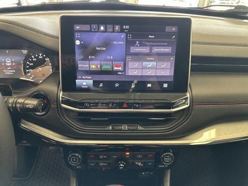 2023 Jeep Compass Trailhawk
