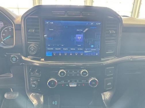 Oxford White 2023 Ford F-150 XLT