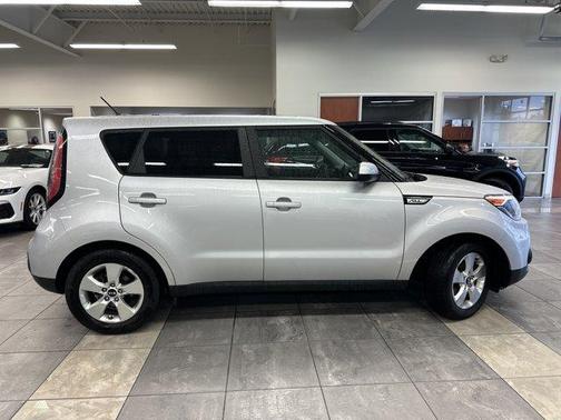 2017 Kia Soul Base