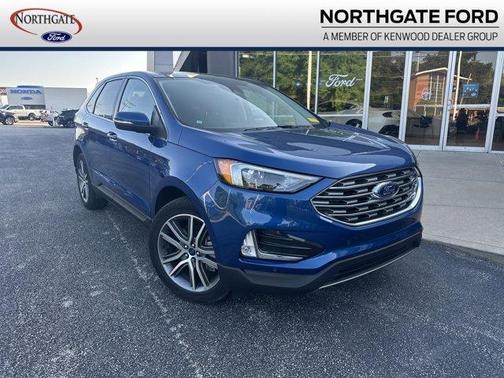 2022 Ford Edge Titanium