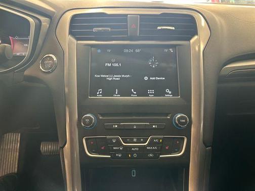 Magnetic 2017 Ford Fusion SE