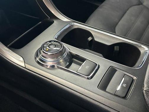 Magnetic 2017 Ford Fusion SE