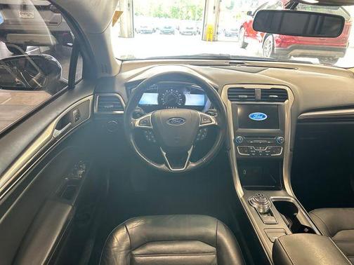 Magnetic 2017 Ford Fusion SE