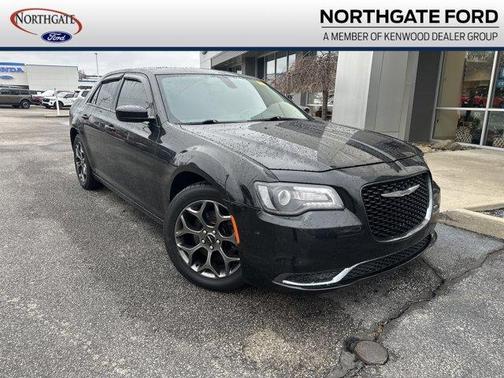 2018 Chrysler 300 Touring