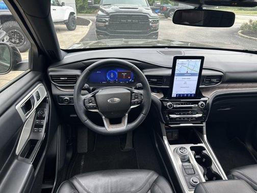 2022 Ford Explorer Platinum