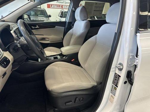 2019 Kia Sorento LX V6
