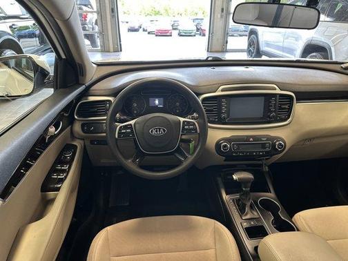 2019 Kia Sorento LX V6