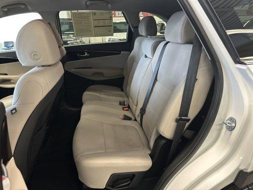 2019 Kia Sorento LX V6