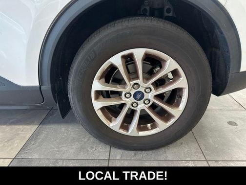 Oxford White 2021 Ford Escape SE