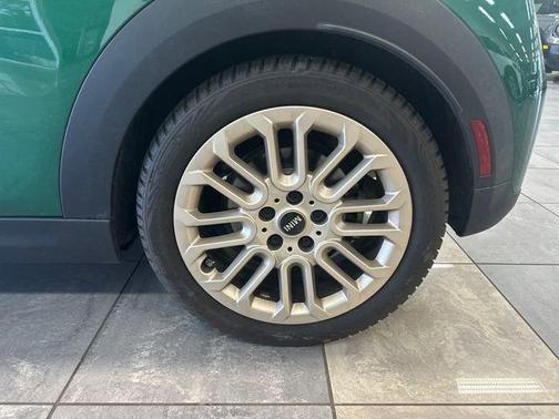 British Racing Green Metallic 2025 MINI Hardtop S