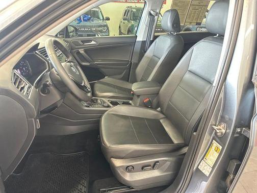 Platinum Gray Metallic 2020 Volkswagen Tiguan 2.0T SEL