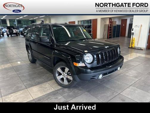 Black Clearcoat 2017 Jeep Patriot High Altitude
