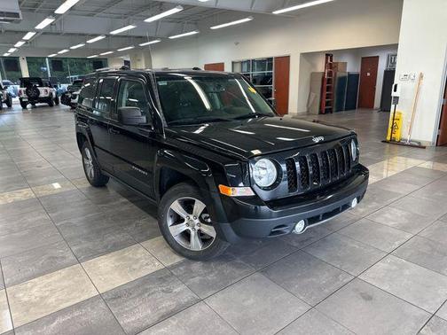 Black Clearcoat 2017 Jeep Patriot High Altitude