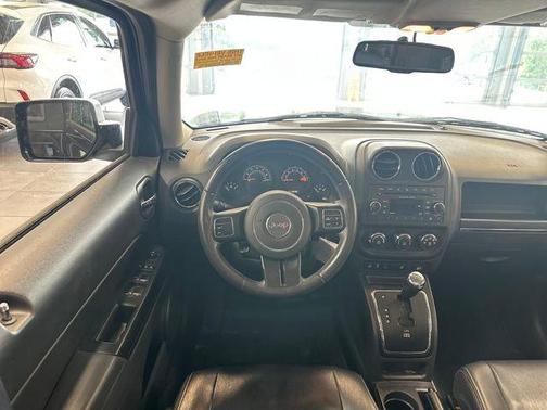 Black Clearcoat 2017 Jeep Patriot High Altitude
