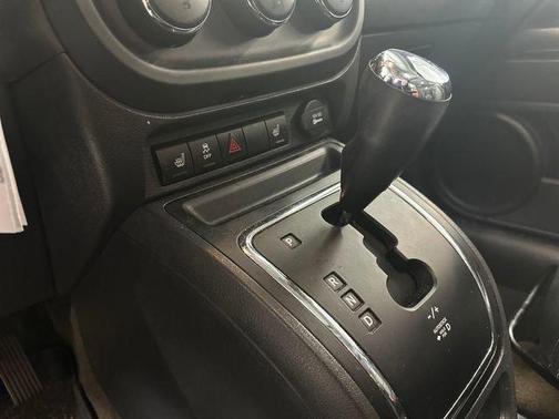 Black Clearcoat 2017 Jeep Patriot High Altitude