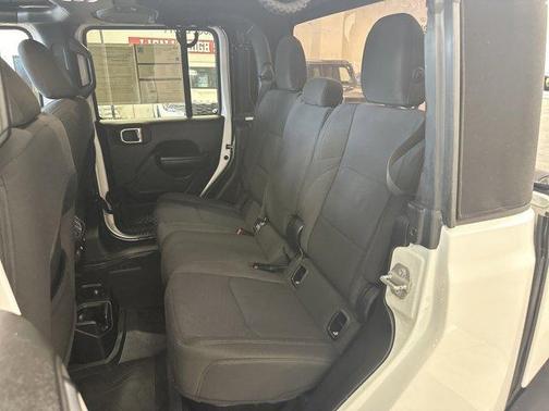2020 Jeep Gladiator Sport