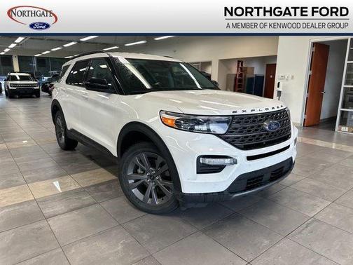 Star White 2023 Ford Explorer XLT