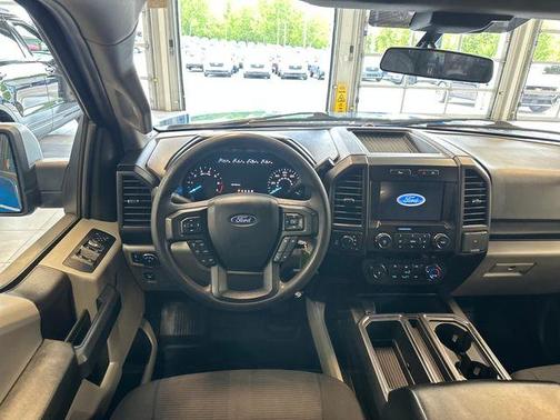 Velocity Blue Metallic 2019 Ford F-150 XL