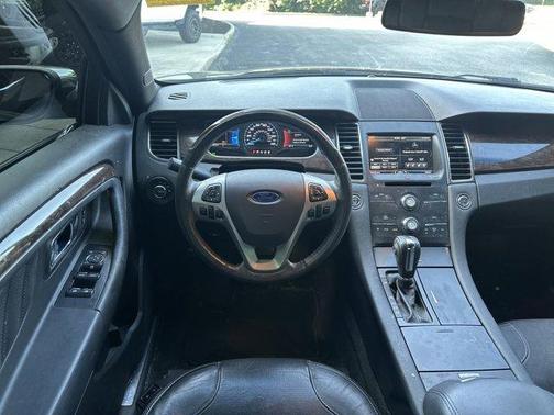 2015 Ford Taurus Limited