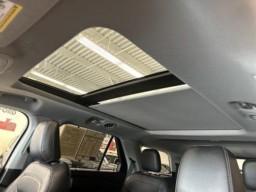 Carbonized Gray Metallic 2024 Ford Explorer Limited