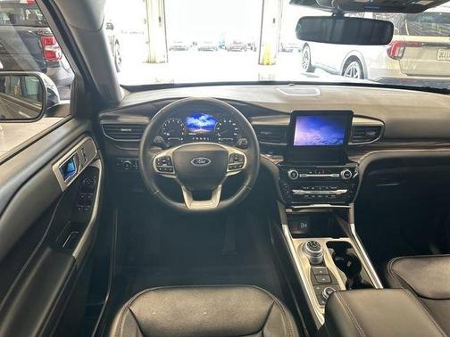 Carbonized Gray Metallic 2024 Ford Explorer Limited