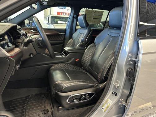 2022 Jeep Grand Cherokee L Summit
