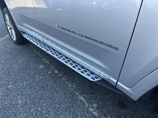 2022 Jeep Grand Cherokee L Summit