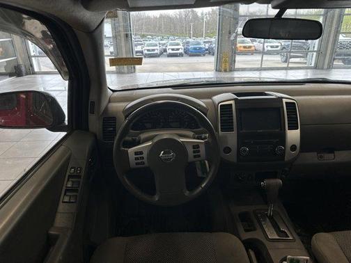 Cayenne Red Metallic 2019 Nissan Frontier SV