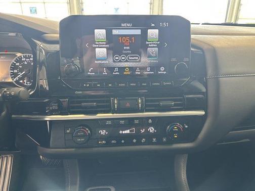 Super Black 2025 Nissan Pathfinder SL