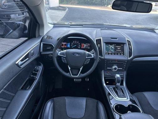 2018 Ford Edge Sport