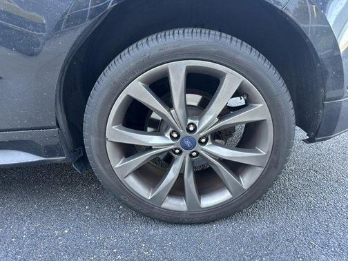 2018 Ford Edge Sport