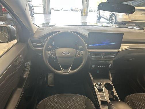 Carbonized Gray Metallic 2023 Ford Escape Active