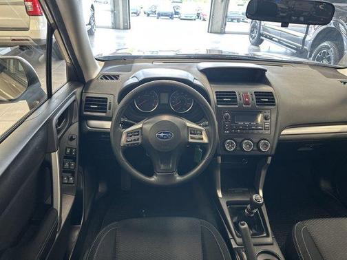 2014 Subaru Forester 2.5i