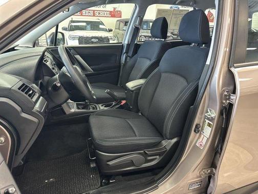 2014 Subaru Forester 2.5i