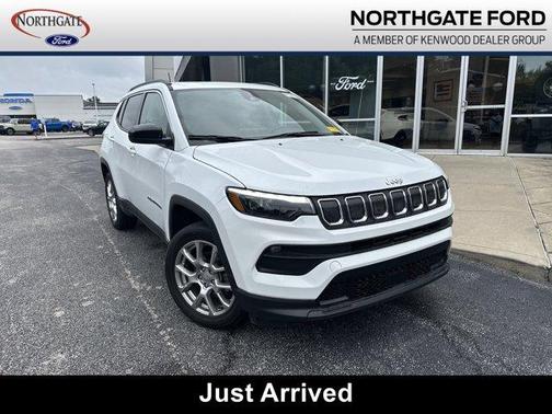 2022 Jeep Compass Latitude Lux