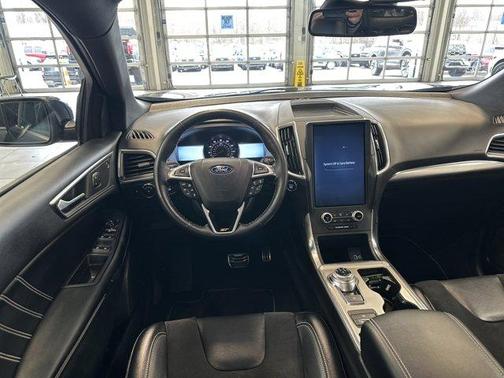 2022 Ford Edge ST