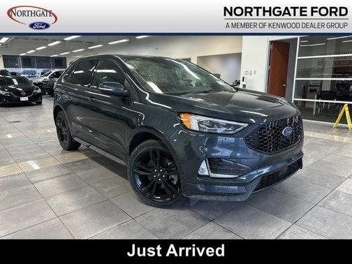 2022 Ford Edge ST