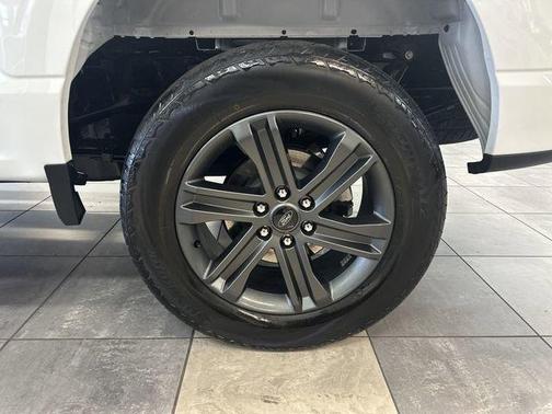 Oxford White 2023 Ford F-150 XLT