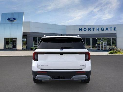 Star White 2026 Ford Explorer Platinum