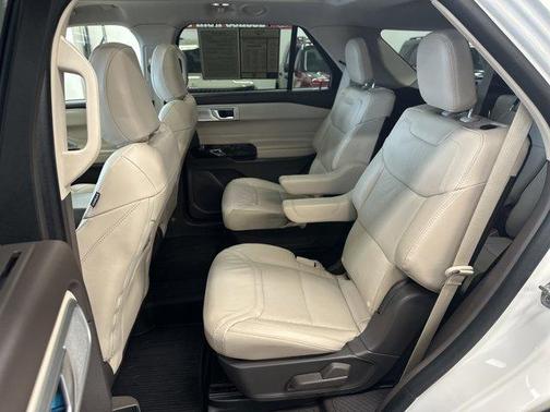 2023 Ford Explorer Platinum