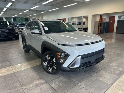 Cyber Gray Metallic 2025 Hyundai KONA SEL
