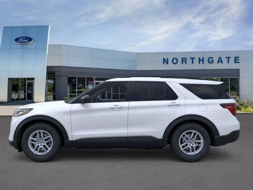 Star White 2026 Ford Explorer Active