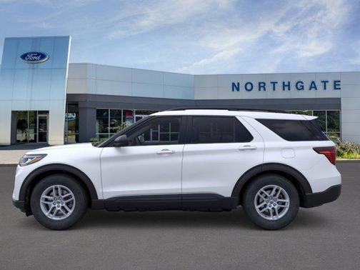 Star White 2026 Ford Explorer Active