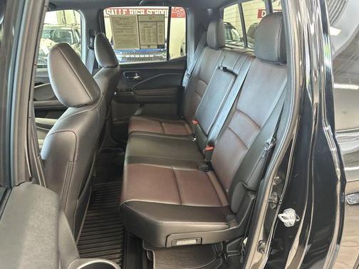 Crystal Black Pearl 2023 Honda Ridgeline Black Edition