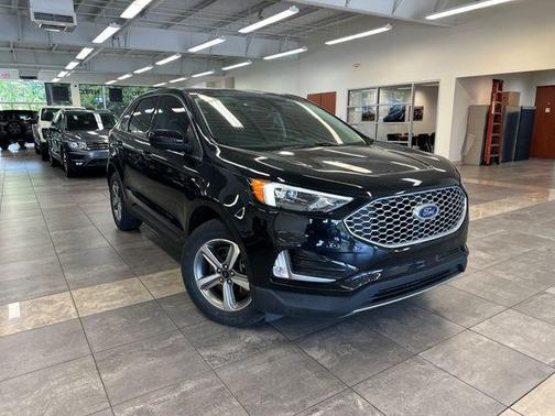 Agate Black Metallic 2023 Ford Edge SEL