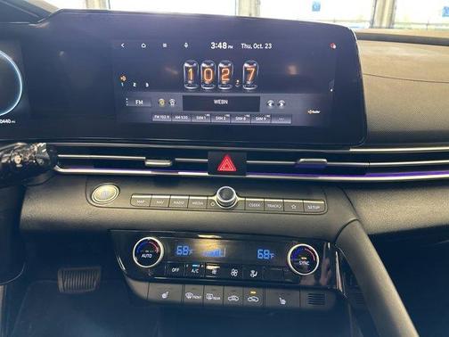2021 Hyundai ELANTRA Limited