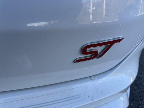 2020 Ford Edge ST