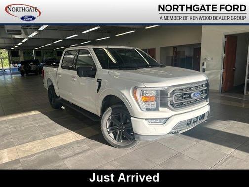 Oxford White 2023 Ford F-150 XLT